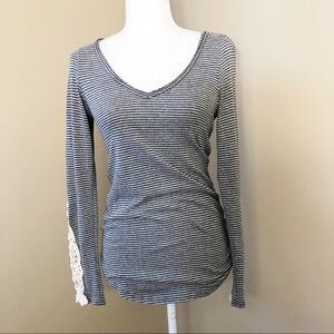 T Party NWT Embroidered Sleeve Gray Stripe Tee - S